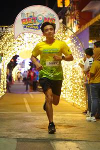 BIB: 50095
                            <button type="button" onclick="openModal(21832553)" class="btn btn-primary btn-sm float-right btn-popup" data-toggle="modal" data-target=".modal-high-quality">
                        <i class="fas fa-shopping-cart"></i> Add to Cart
                    </button>
                                            <button type="button" onclick="isThisMe(21832553, true)" class="btn btn-success btn-sm float-right btn-popup btn-isme hidden" data-toggle="tooltip" data-placement="bottom" title="นี่คือรูปของคุณใช่ไหม คลิกที่นี่เพื่อเอาเข้าอัลบั้ม">
                        <i class="fas fa-plus"></i> Add to album
                    </button>
                    <button type="button" onclick="isThisMe(21832553, false)" class="btn btn-warning btn-sm float-right btn-popup btn-isnotme hidden">
                        <i class="fas fa-ban"></i> Remove from album
                    </button>